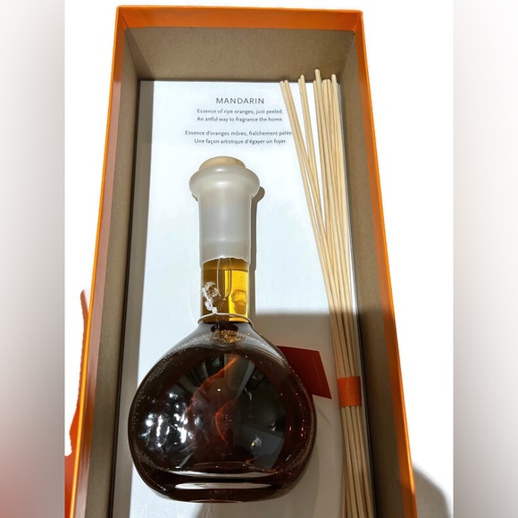 NWOT Banana Republic Mandarin Diffuser, comes with 12 oz, 340g. - Picture 3 of 9
